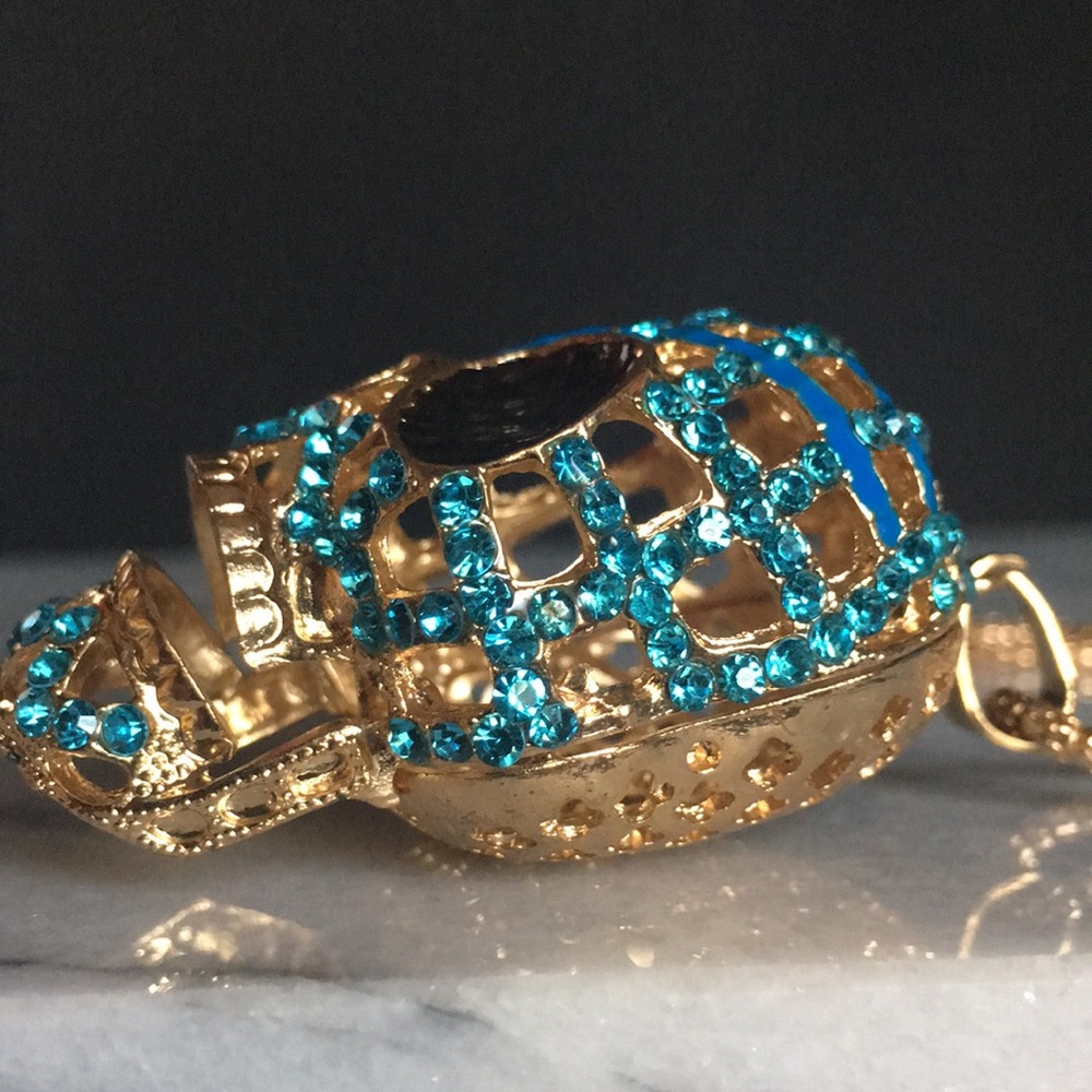 Blue Rhinestone Skull Necklace - Picture 13 of 15